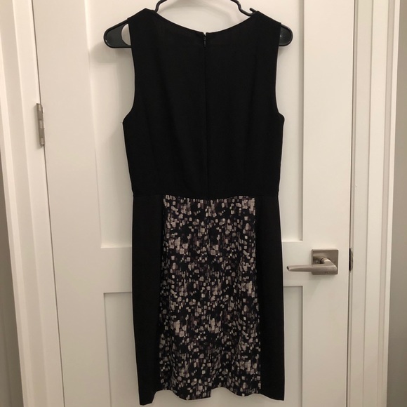 Two-Toned Black Patterned Dress - Picture 6 of 10